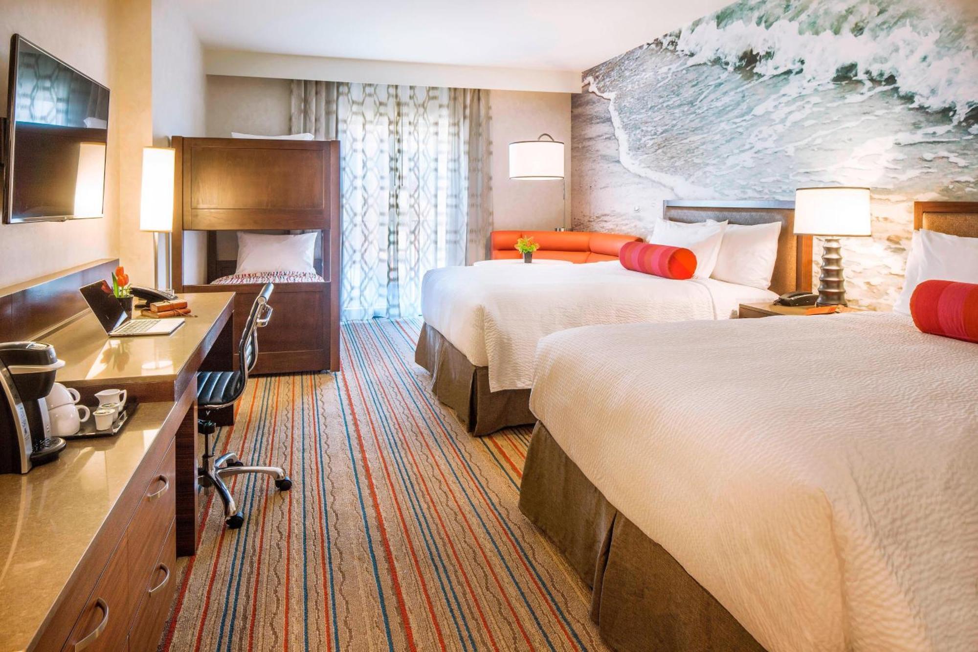 คอร์ตยาร์ด อนาไฮม์ ธีมพาร์ค เอ็นทรานซ์ Hotel ภายนอก รูปภาพ