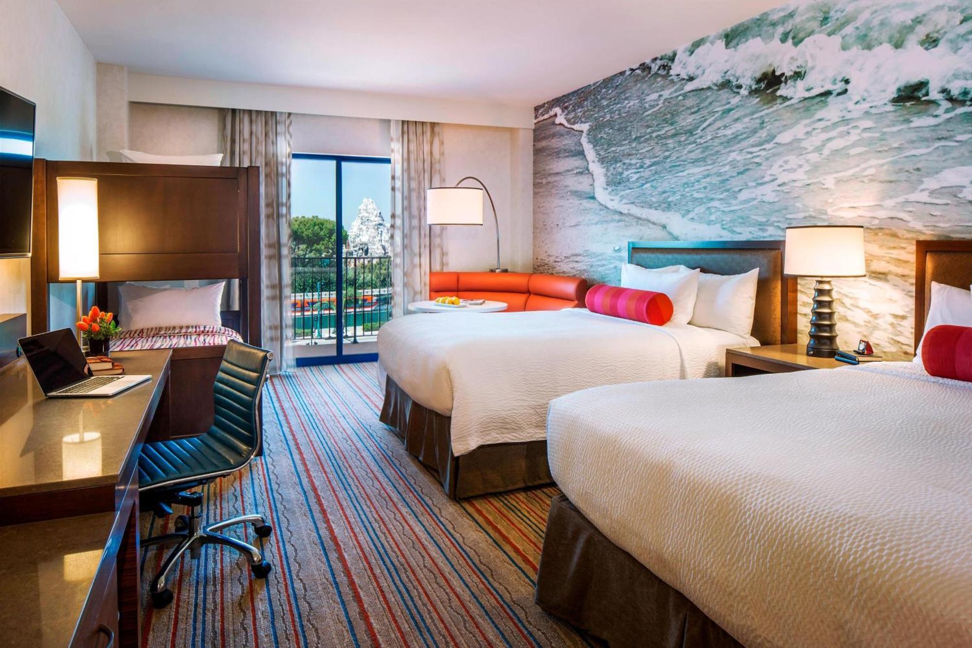 คอร์ตยาร์ด อนาไฮม์ ธีมพาร์ค เอ็นทรานซ์ Hotel ภายนอก รูปภาพ