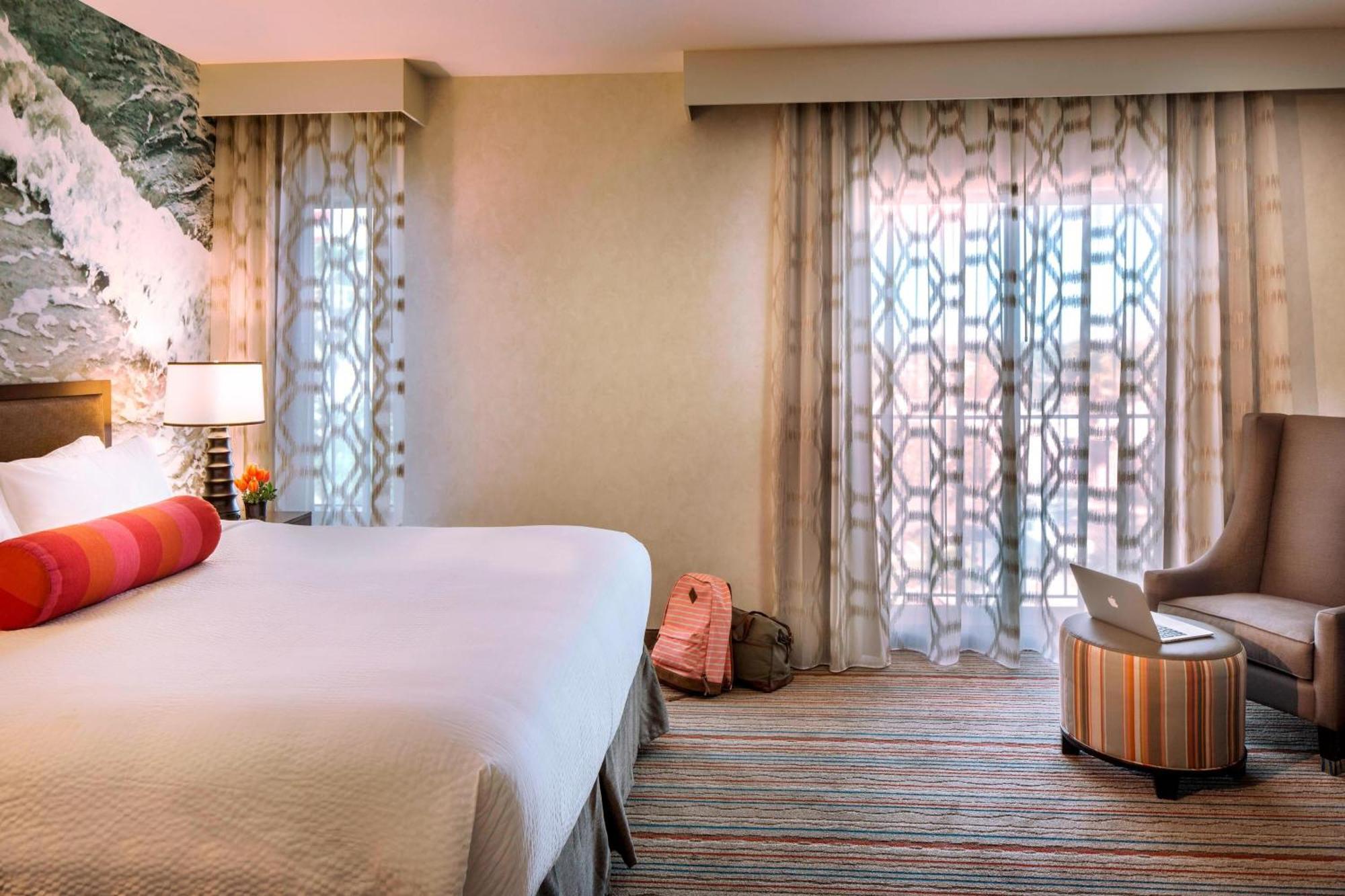 คอร์ตยาร์ด อนาไฮม์ ธีมพาร์ค เอ็นทรานซ์ Hotel ภายนอก รูปภาพ