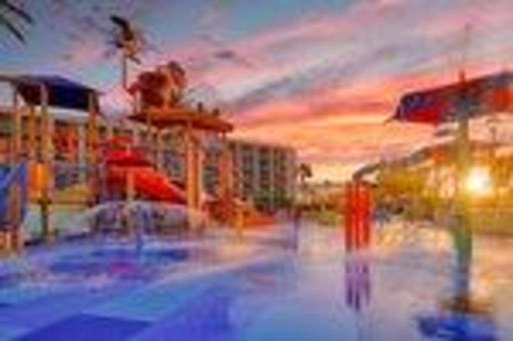 คอร์ตยาร์ด อนาไฮม์ ธีมพาร์ค เอ็นทรานซ์ Hotel ภายนอก รูปภาพ